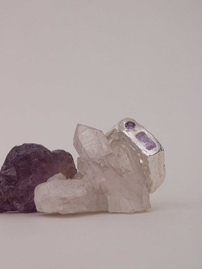 ETHRA SIGNET RING - Purple