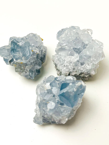 RAW SELESTITE CLUSTER - MEDIUM